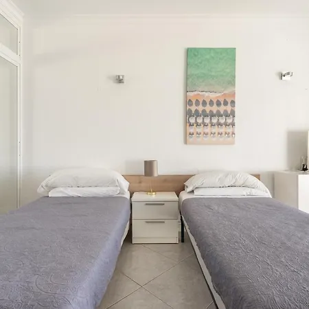 Apartament Sunny With Seaview *